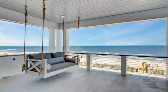Коттедж с 6 комнатами с балконом 710 Ocean Boulevard Avantstay Oceanfront, Private Pool + Rooftop Deck