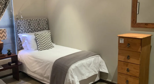 Семейный коттедж с 3 комнатами с видом на горы La Gratitude Self catering cottage