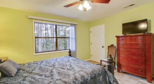 Bradley Circle 9