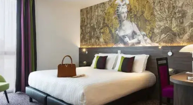 Номер Standard Hôtel Roi Soleil Prestige Plaisir - St Quentin