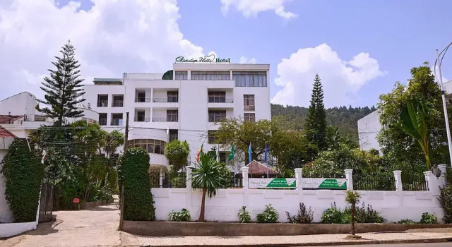 Garden Hills Hotel