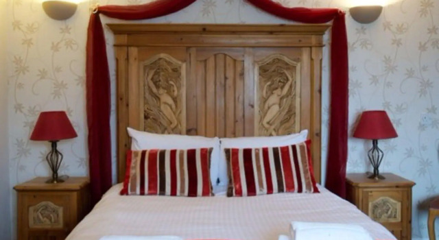 The Heath Inn