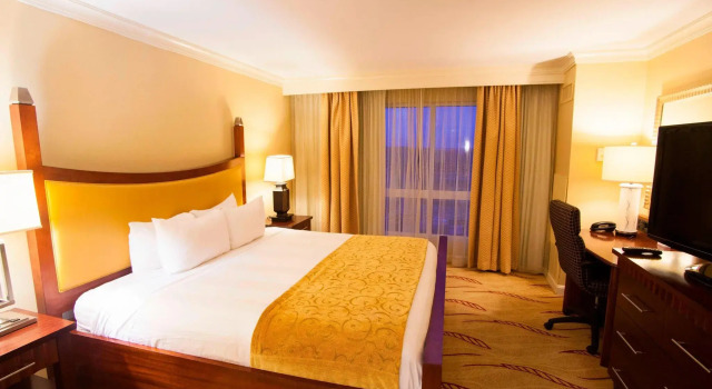 Двухместный люкс Executive c 1 комнатой Macon Marriott City Center
