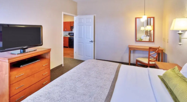 Люкс Candlewood Suites Fort Stockton by IHG