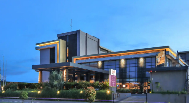 Двухместный номер Deluxe Swiss-Belinn Timika