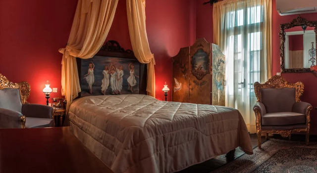 Люкс с балконом Ilion Hotel