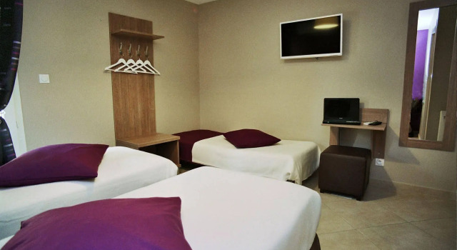 Hôtel lAnvia, Prenota Hotel Hotel a Alvernia con parcheggio, Parcheggio