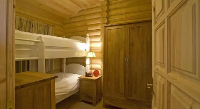 Шале Standard с 2 комнатами с балконом BCC Loch Ness Log Cabins