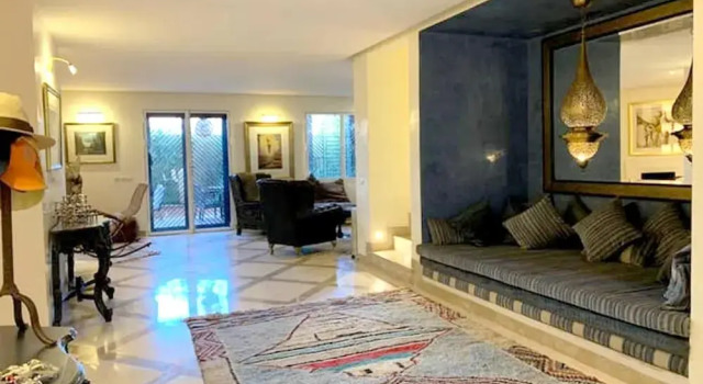 Villa with 4 Bedrooms in Marrakech, with Private Pool, Enclosed Garden And Wifi, Забронировать Вилла Отели Марракеш-Тенсифт-Эль-Хауз с парковкой, Парковка