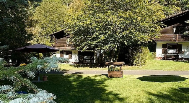 Tidy furnished apartment in wooded area, Prenota Appartamento Schönecken 