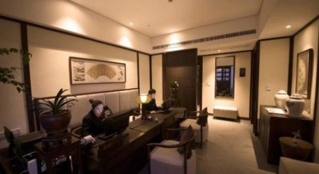 Grand House Haining, Prenota Hotel Hotel 4 stelle a Jiaxing, 4*