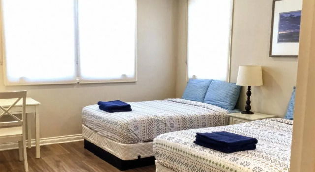 Los Angeles RoomRentals Harvard Heights