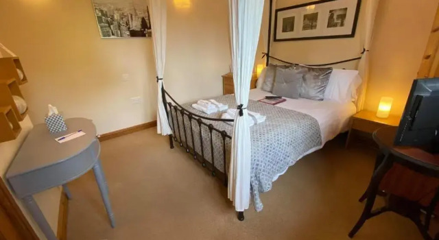 High View Cottage, Забронировать Дом для отпуска Юттоксетер Стаффордшир, рядом с Музей истории Аттоксетера в коттедже Редфернс