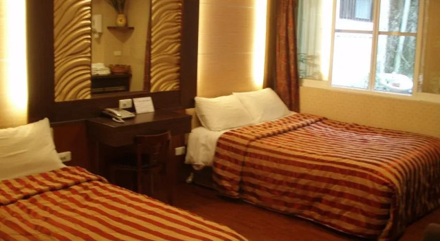 Dafong Hotel, Book Hotel Zhongzheng Alishan