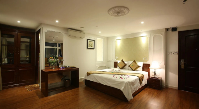 Orange Hotel
