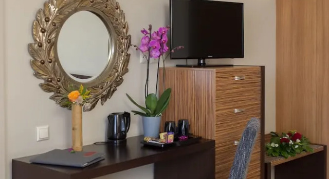 Семейный номер Standard с балконом и с видом на море Sunrise Resort Hotel