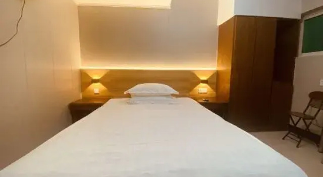 Standardowy dwuosobowy pokój Yadu Hotel