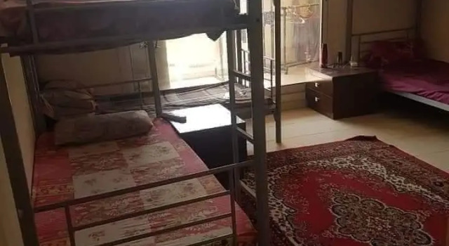 4season hostel, Забронировать Хостел Хостелы Дубая, рядом с Twin Towers Shopping Centre, Хостел