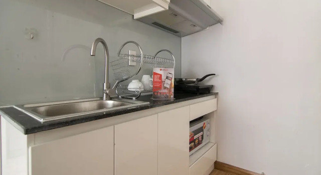 Номер Deluxe RedDoorz Plus near Tan Dinh Market 2