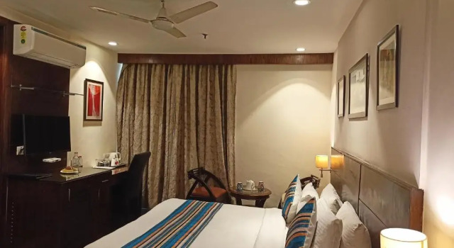 Двухместный номер Executive Hotel Blue Stone - Nehru Place