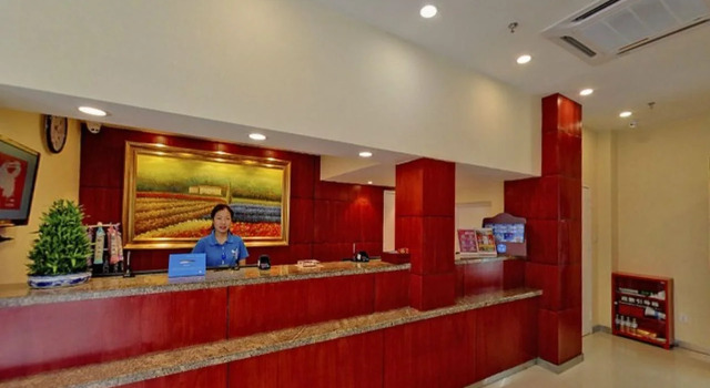 Hanting Kuming Chuanjin, Prenota Hotel Panlong Kunming