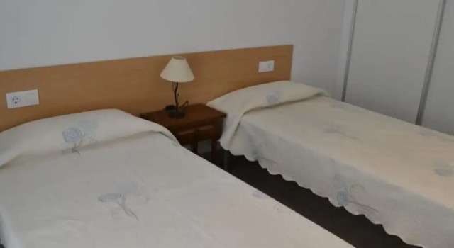 106240 - Apartment in Llança, Varaa Huoneisto Asunnot kohteessa Gironès, Huoneisto