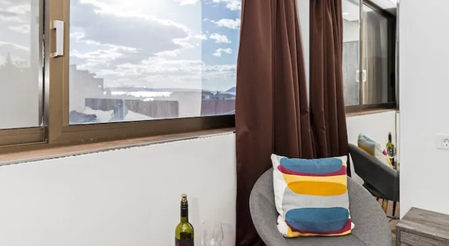 Apinelo Hostel & Apartments, Prenota Appartamento Splitska 