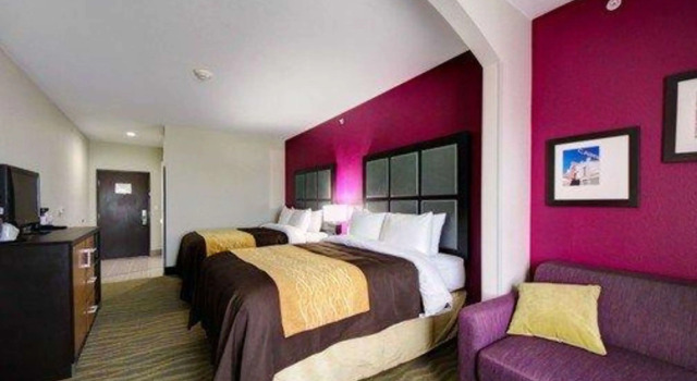 Четырёхместный люкс Comfort Inn & Suites Tulsa I-44 West - Rt 66
