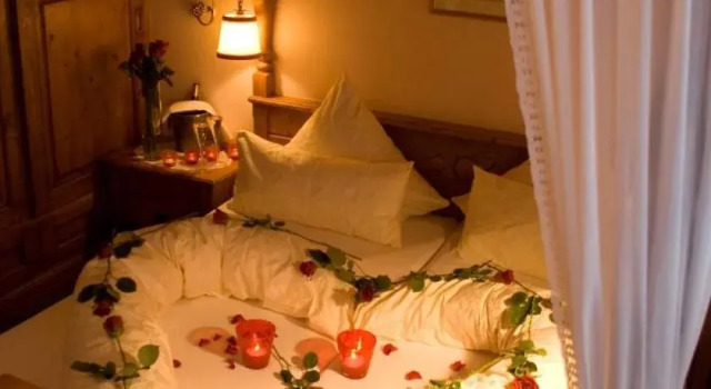 Bei Max - Hotel Garni Kirchenwirt, Prenota Hotel Sankt Leonhard im Pitztal 