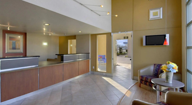 California Inn and Suites, Rancho Cordova, Book Hotel Rancho Cordova California