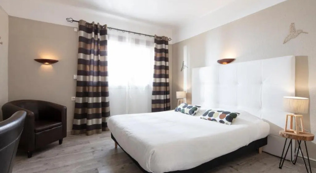 Номер Comfort Hotel Les Rocailles