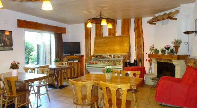 Вилла AU BOIS FLEURI Location Villa et Studios Roquebrune-sur-Argens