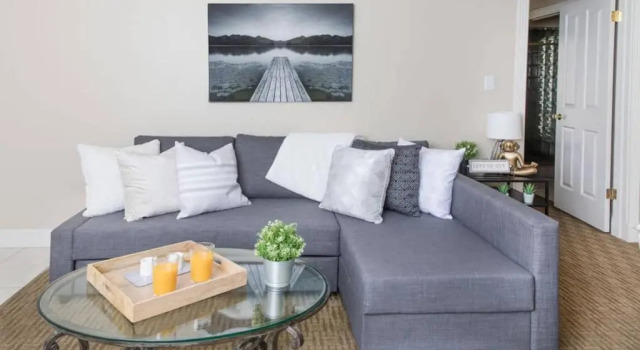 Top King Suite 40% OFF: Full Kitchen, Peaceful Views