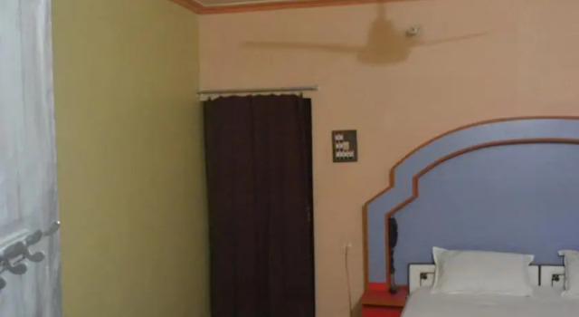 Hotel Sandeep