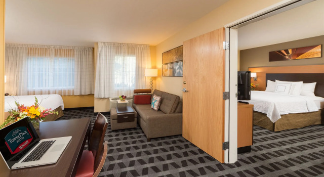 TownePlace Suites by Marriott Bend, Rezerwuj Hotel Hotele w Bachelor z parkingiem, Parking