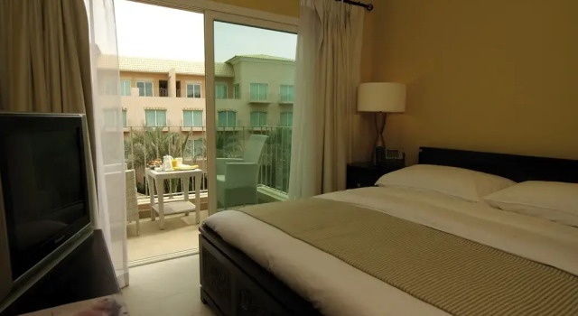 Номер Standard с 2 комнатами Mövenpick Hotel & Resort Al Bida'a Kuwait