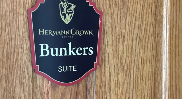 Номер Deluxe Hermann Crown Suites