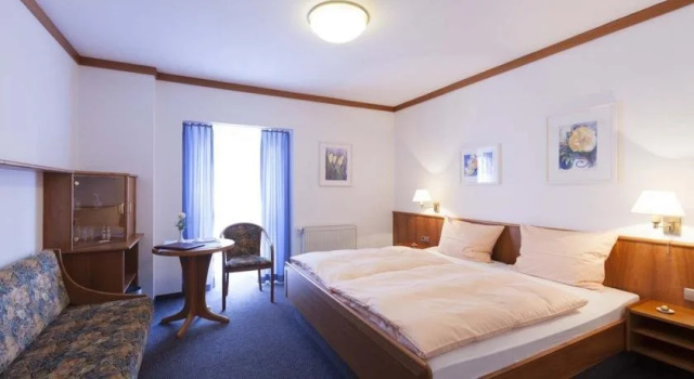 Hotel Apart, Забронировать Отель Райхенбах-на-Фильсе Баден-Вюртемберг