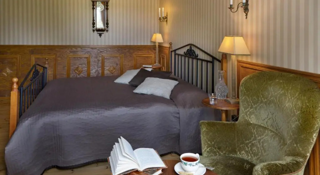 Апартаменты с 2 комнатами с балконом Red Haven Cottage