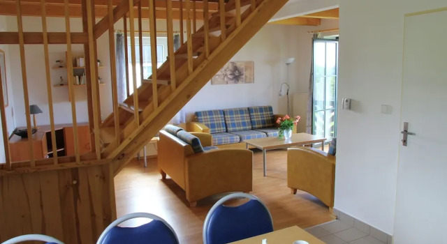 Detached Holiday Home With Veranda Near Cerny Dul