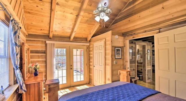 The Lake Place Cabin w/ Golf Cart & Free Kayaks!, Reserva ahora Casa o chalet Gumlog Estados Unidos