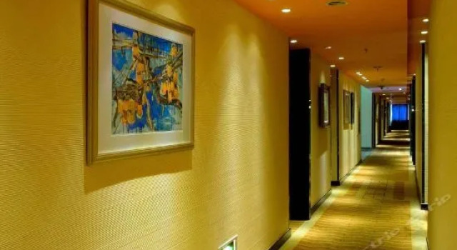 Homeinn Fairyland Hotel (Linhai Yintaicheng), Book Hotel Hoteller i Linhai med parkering, Parkering