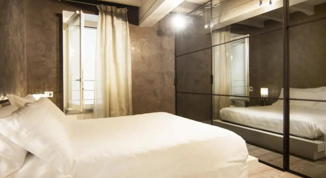 Люкс с балконом LA QUADRA SUITES - The super central apartments in Iseo, with daily housekeeping included