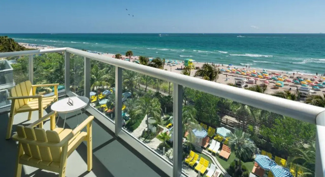 Люкс с балконом и с видом на океан Курорт Andaz Miami Beach Resort & Spa