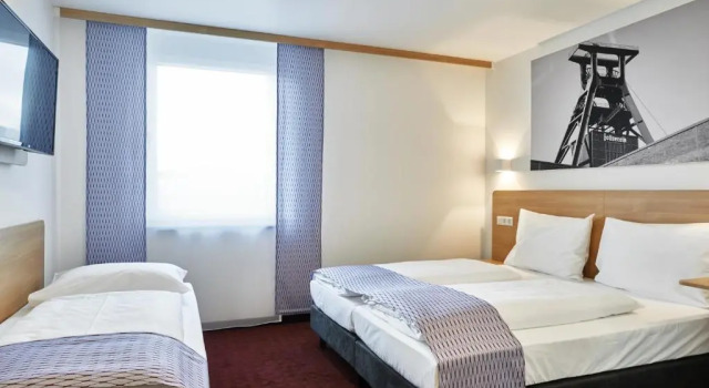 Трёхместный номер Standard McDreams Hotel Essen