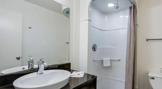 Четырёхместный номер Standard Park Inn Winnemucca
