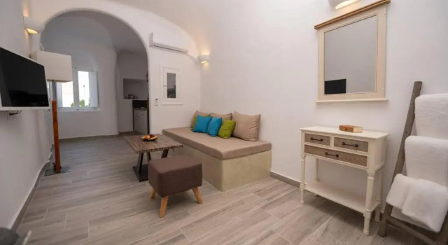 Vivid Caves 1 bedroom Cavehouse