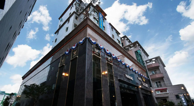 Tongyeong Gallery Hotel