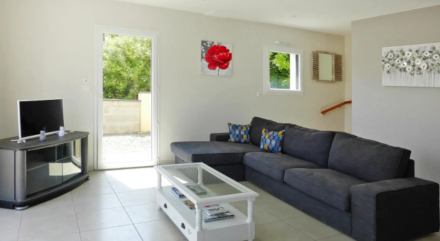 Comfortable Holiday Home, Near Ploubazlanec Beach, Rezerwuj Hotel  