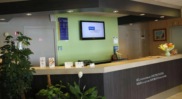 Kyriad Niort-Espace MendesFrance, Buchen Sie Hotel SPA-Hotels in Aquitanien, SPA